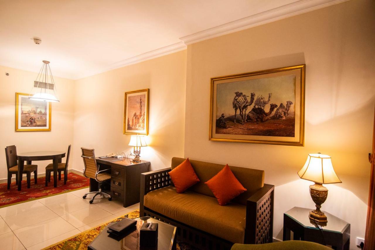 Mercure Hotel Apartments Dubai Barsha Heights Ngoại thất bức ảnh